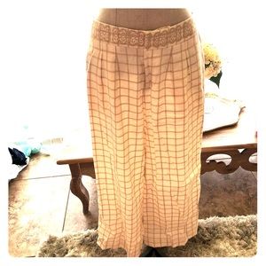 Anthropologie size 2 ivory plaid cropped pant